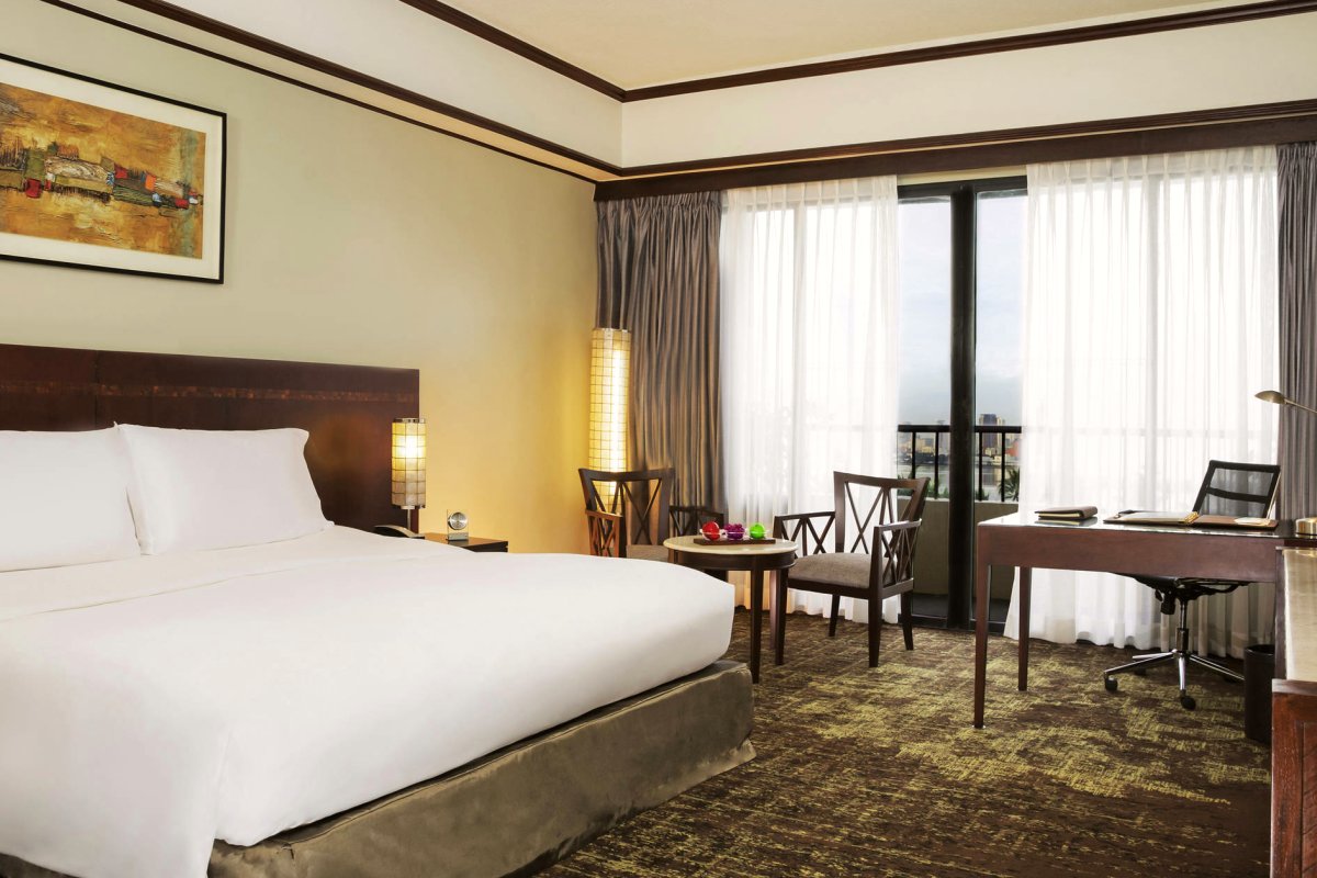 Sofitel Philippine Plaza Manila view 4
