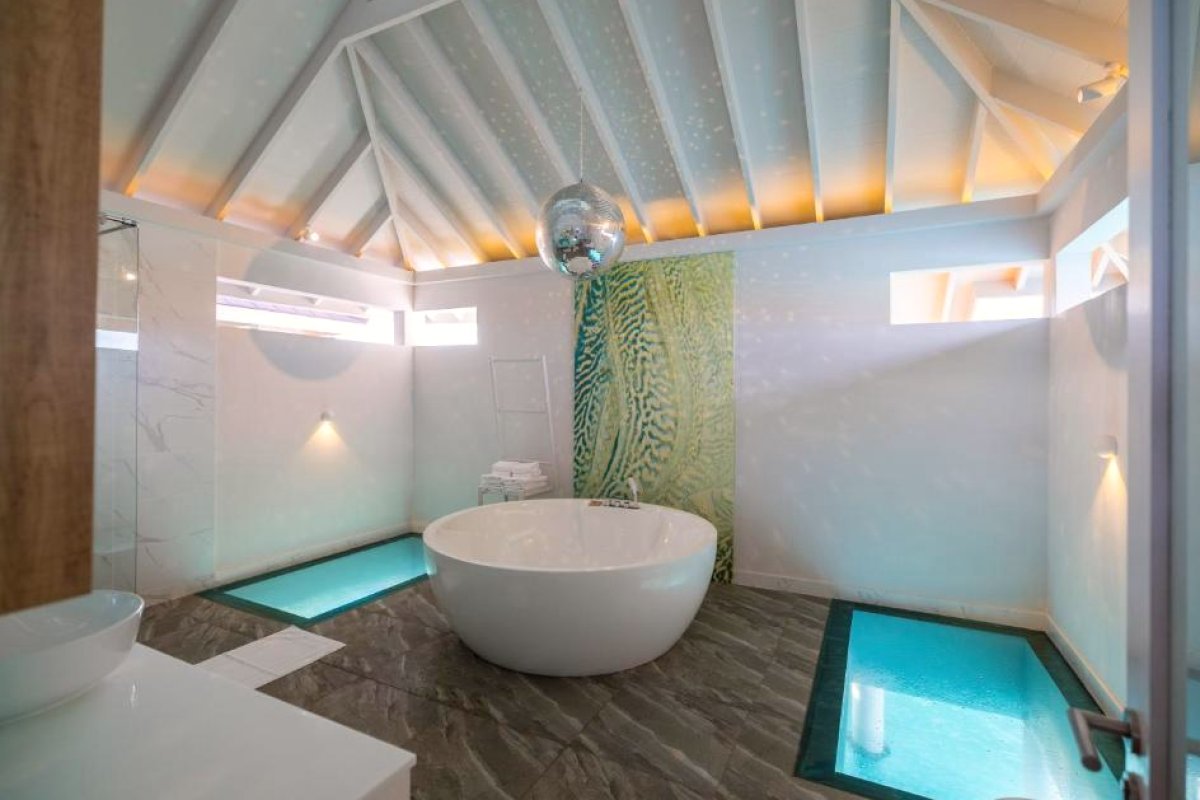 The Standard, Huruvalhi Maldives view 3