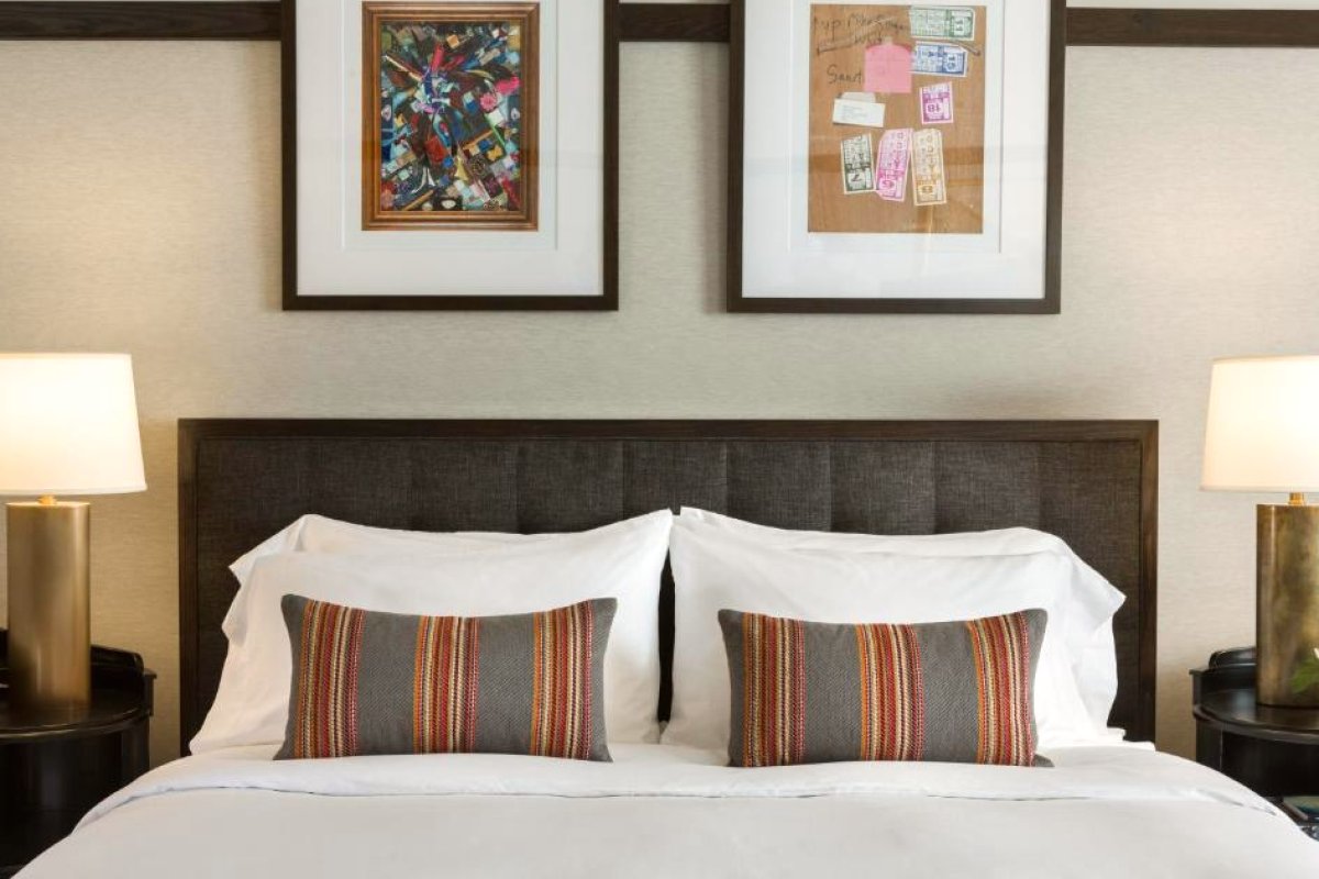 Kimpton Journeyman Hotel by IHG view 2