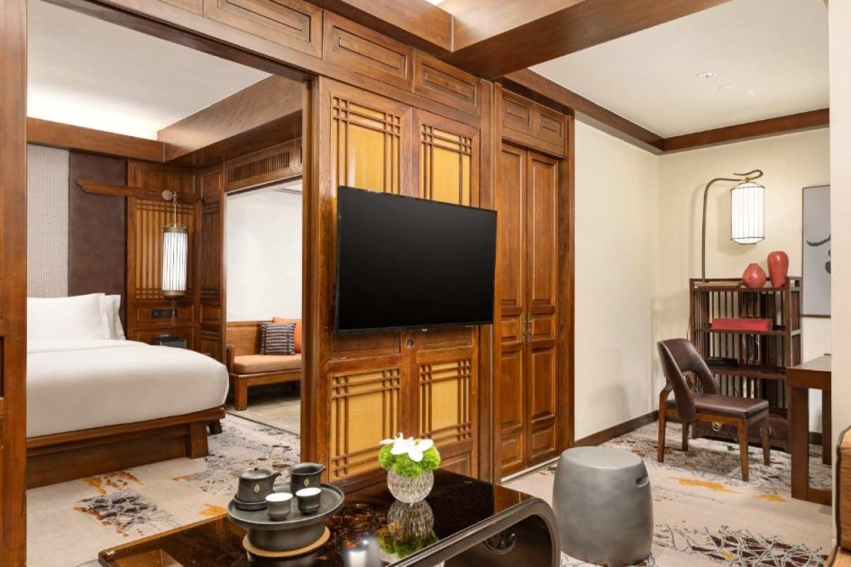 InterContinental Lijiang Ancient Town Resort by IHG view 2