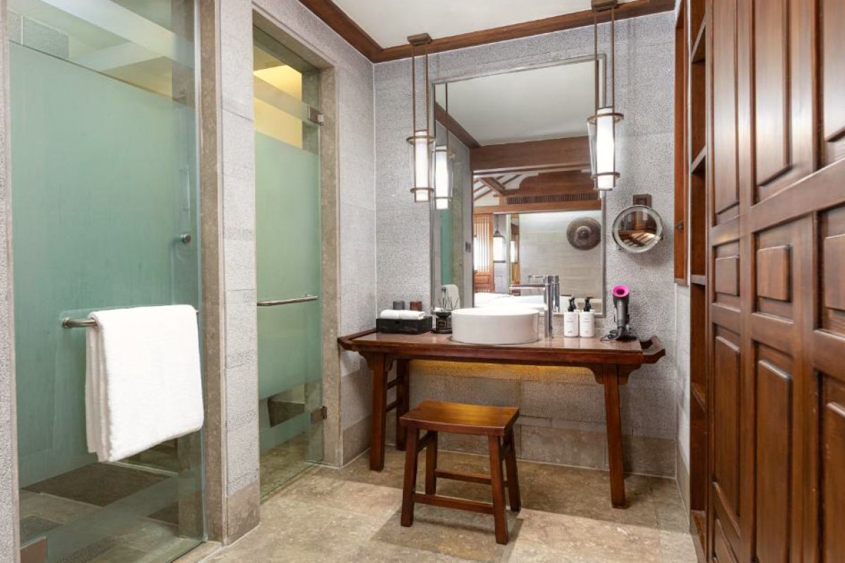 InterContinental Lijiang Ancient Town Resort by IHG view 3