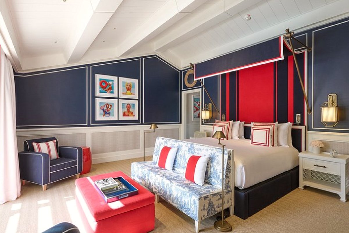 AREV St. Tropez view 3