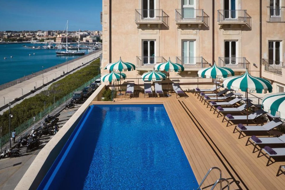 Grand Hotel Des Ètrangers view 4