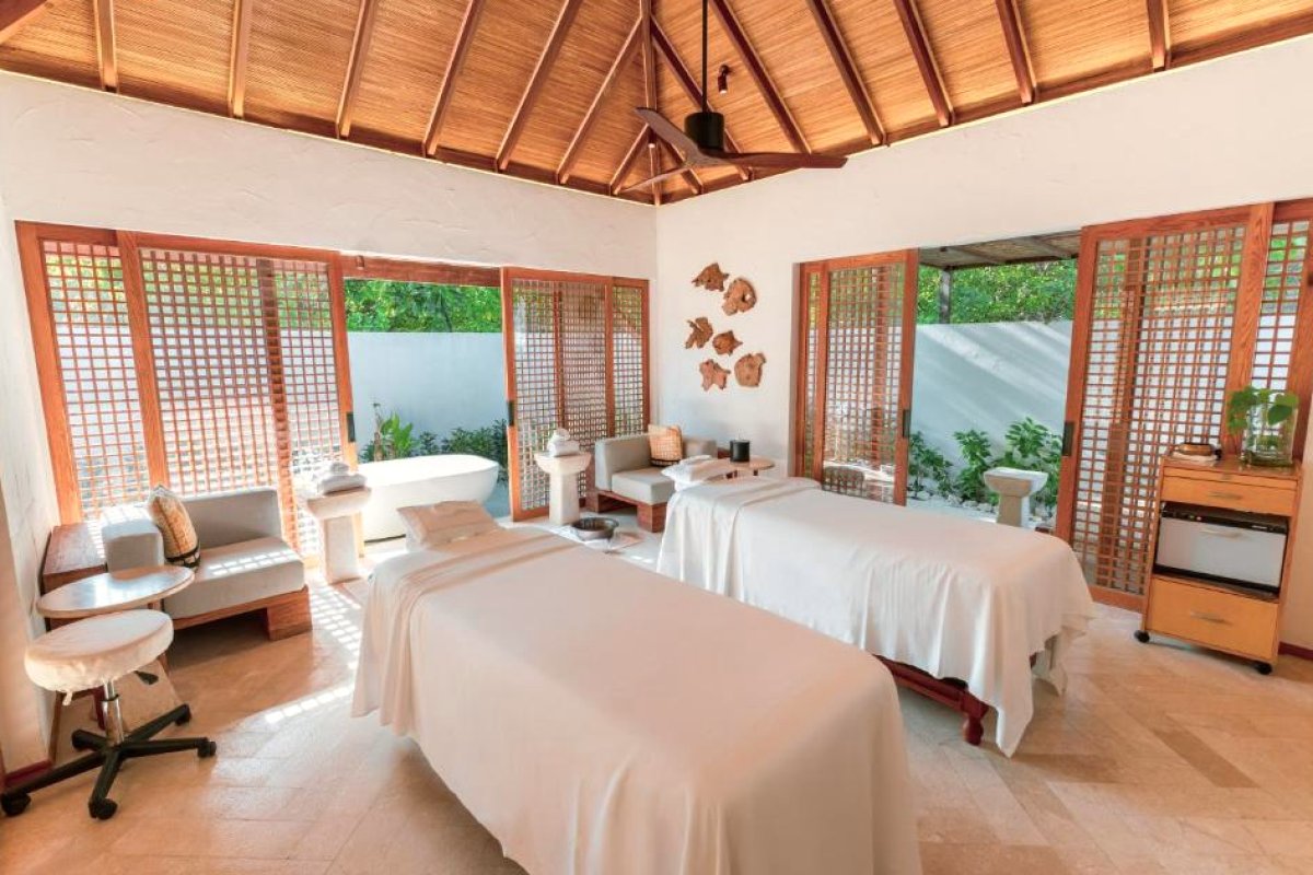 Sirru Fen Fushi – Private Lagoon Resort view 3