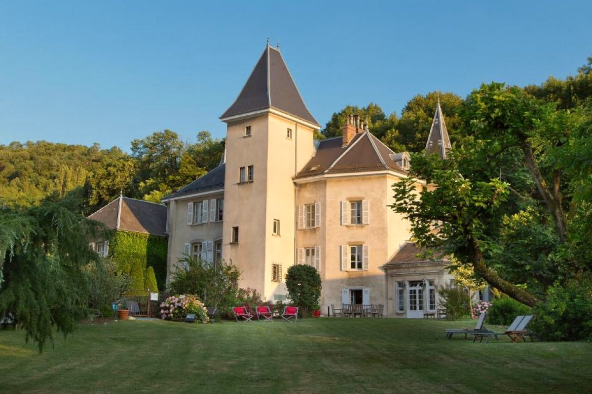 Château la Commaraine view 1