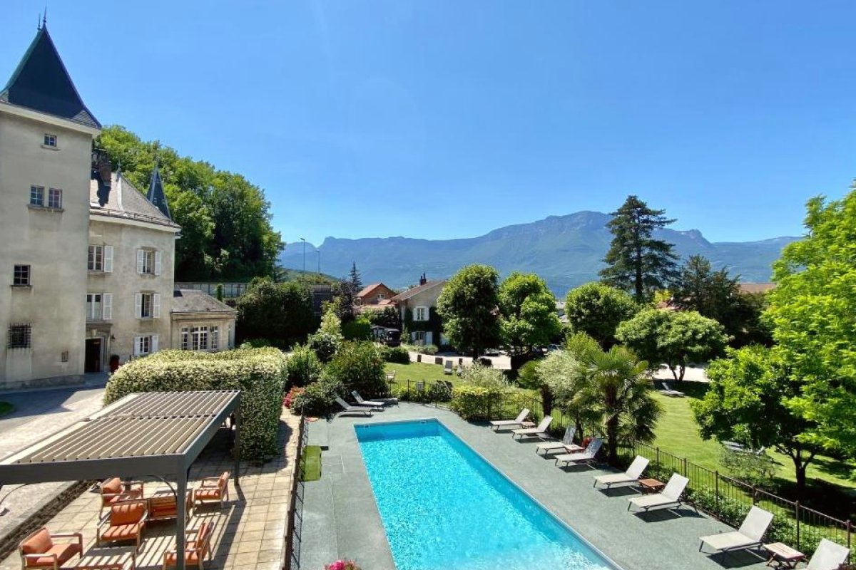 Château la Commaraine view 4