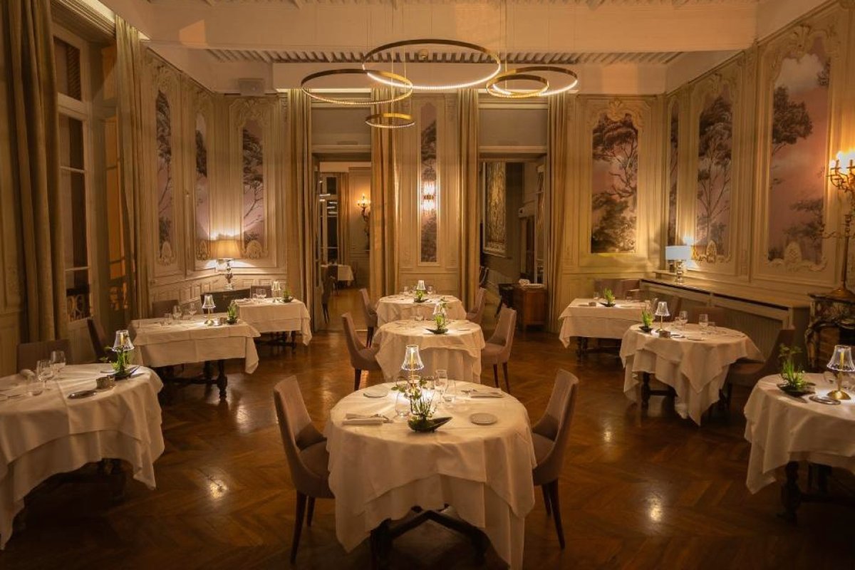 Château la Commaraine view 6