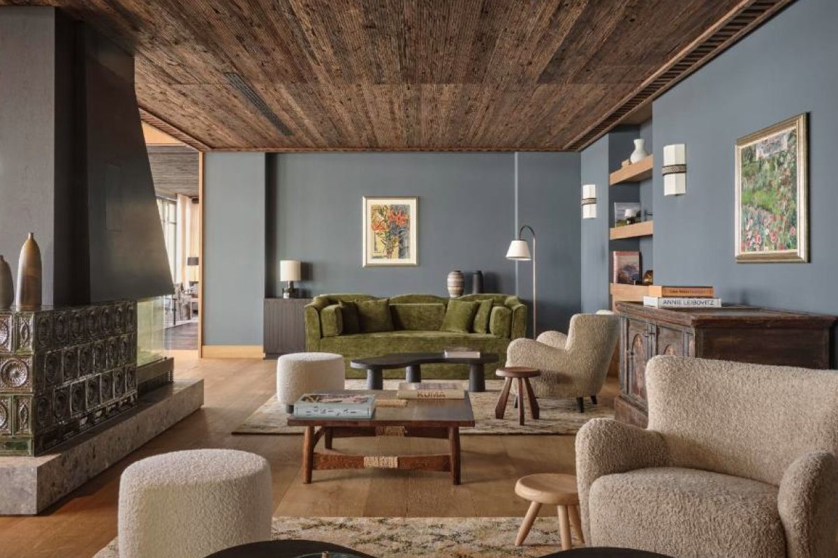 Chiemgauhof Lakeside Retreat view 5