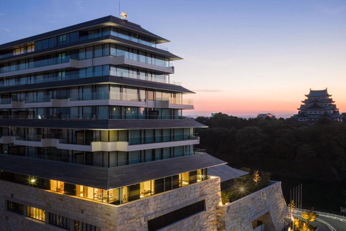 Espacio Nagoya Castle view 1