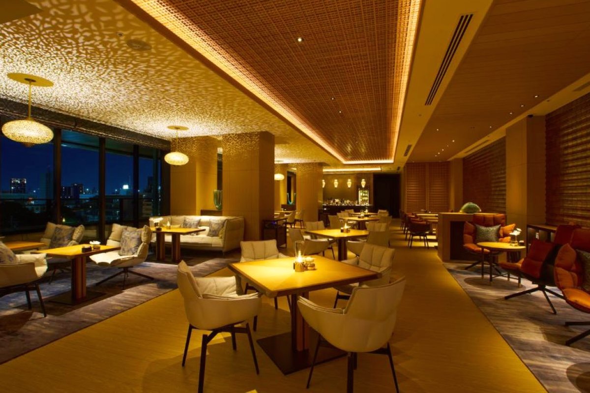 Espacio Nagoya Castle view 6