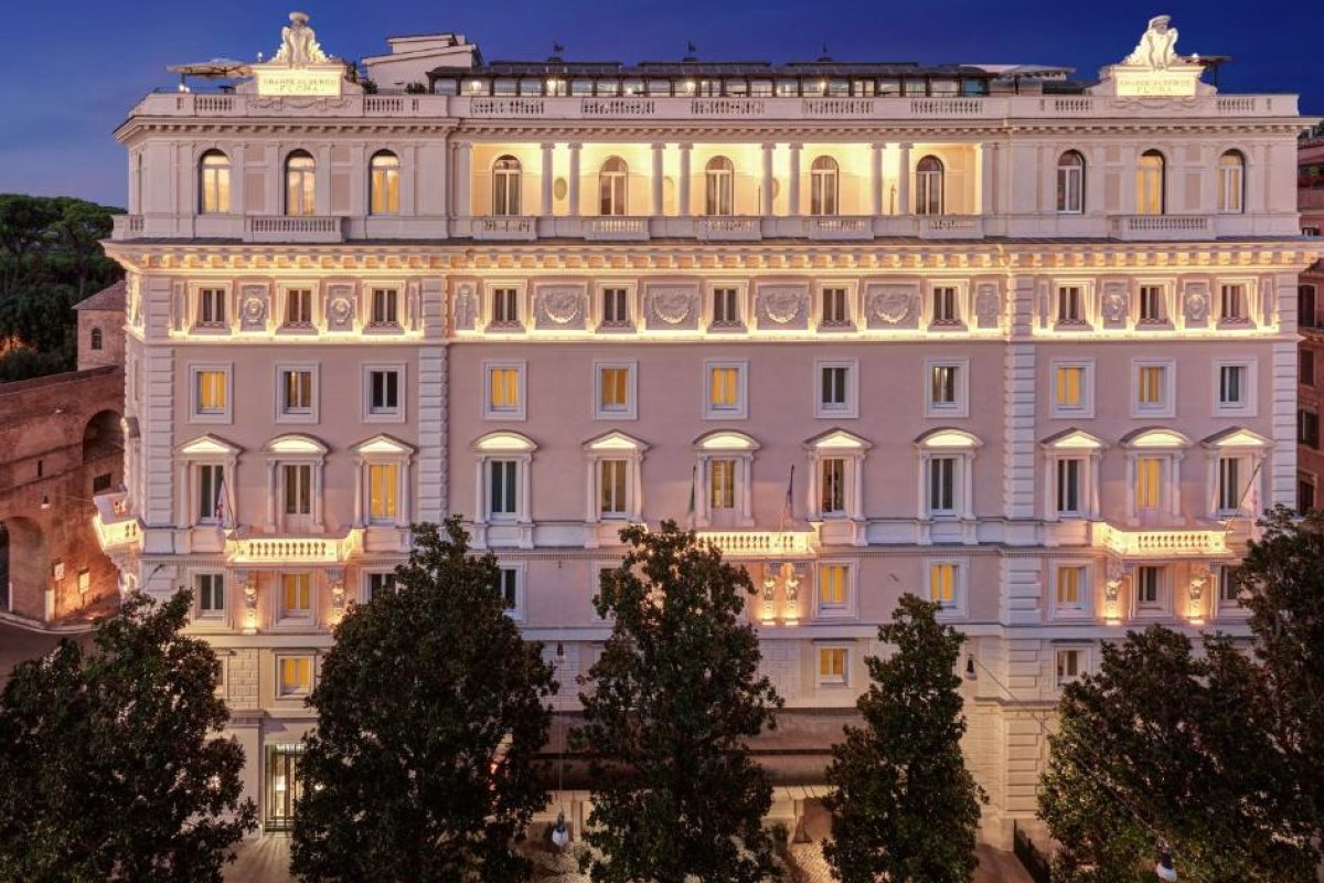 Rome Marriott Grand Hotel Flora view 1