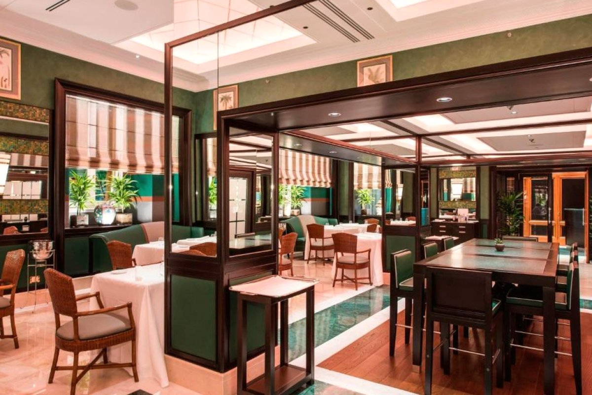 Rome Marriott Grand Hotel Flora view 6