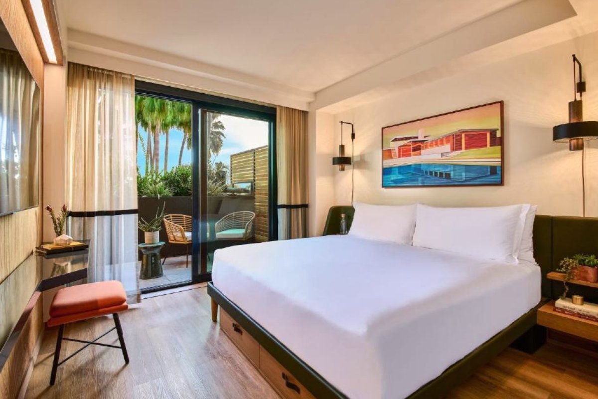 HOLLYWOOD VOLUME, a Tribute Portfolio Hotel view 2