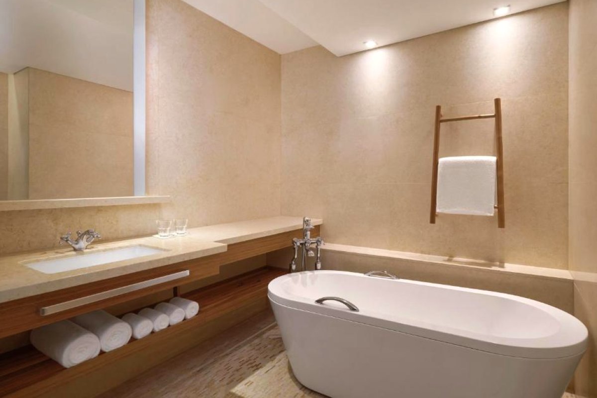 JW Marriott Hotel & Suites Saigon view 3