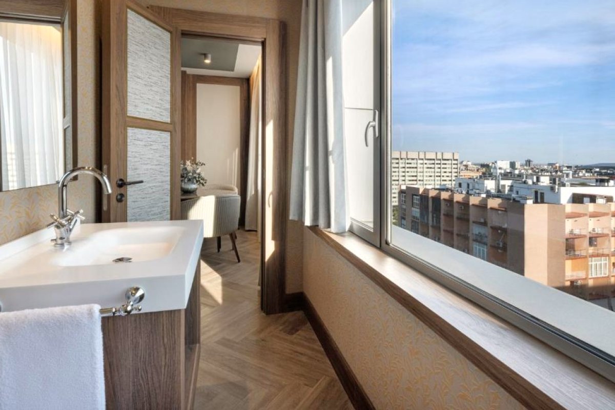 The Westin Madrid Cuzco view 3