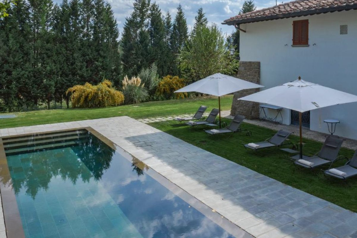 Viesca Toscana view 4