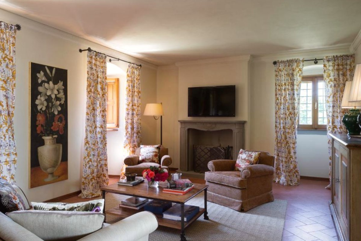 Viesca Toscana view 5