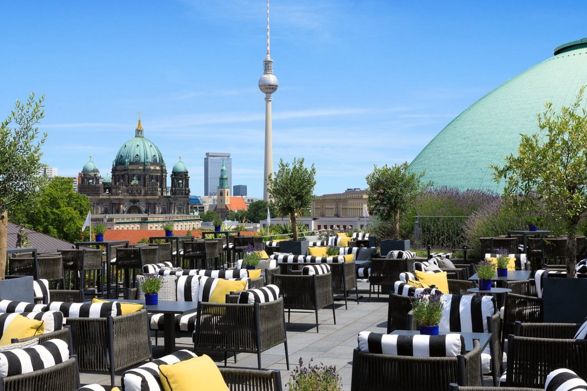 Four Seasons Hotel Berlin view 2