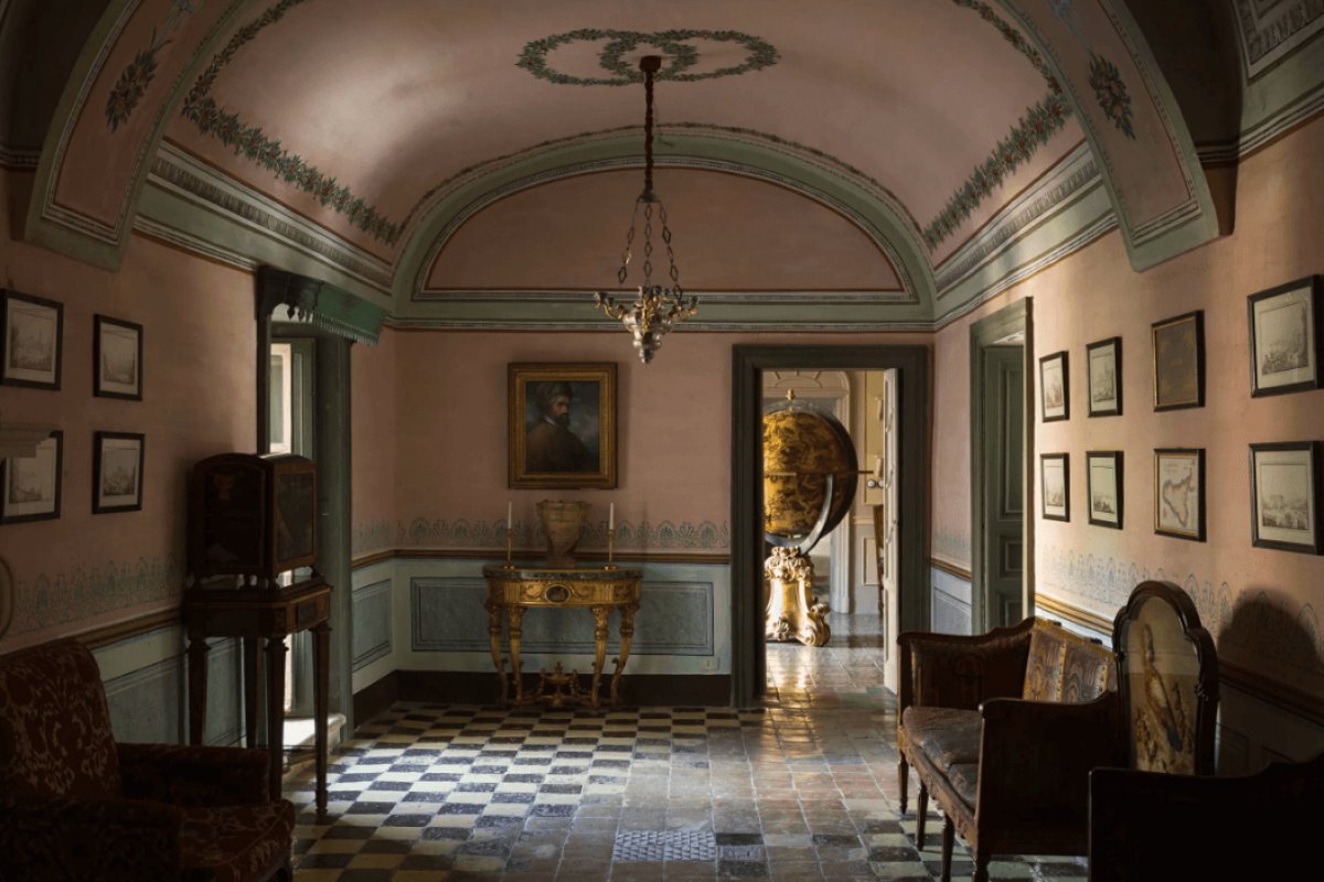 Palazzo Castelluccio view 6